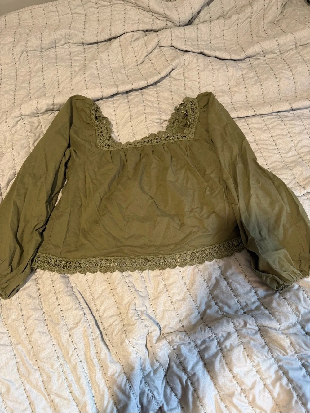 Old Navy Olive Green Square-Neck Crochet Trim Top